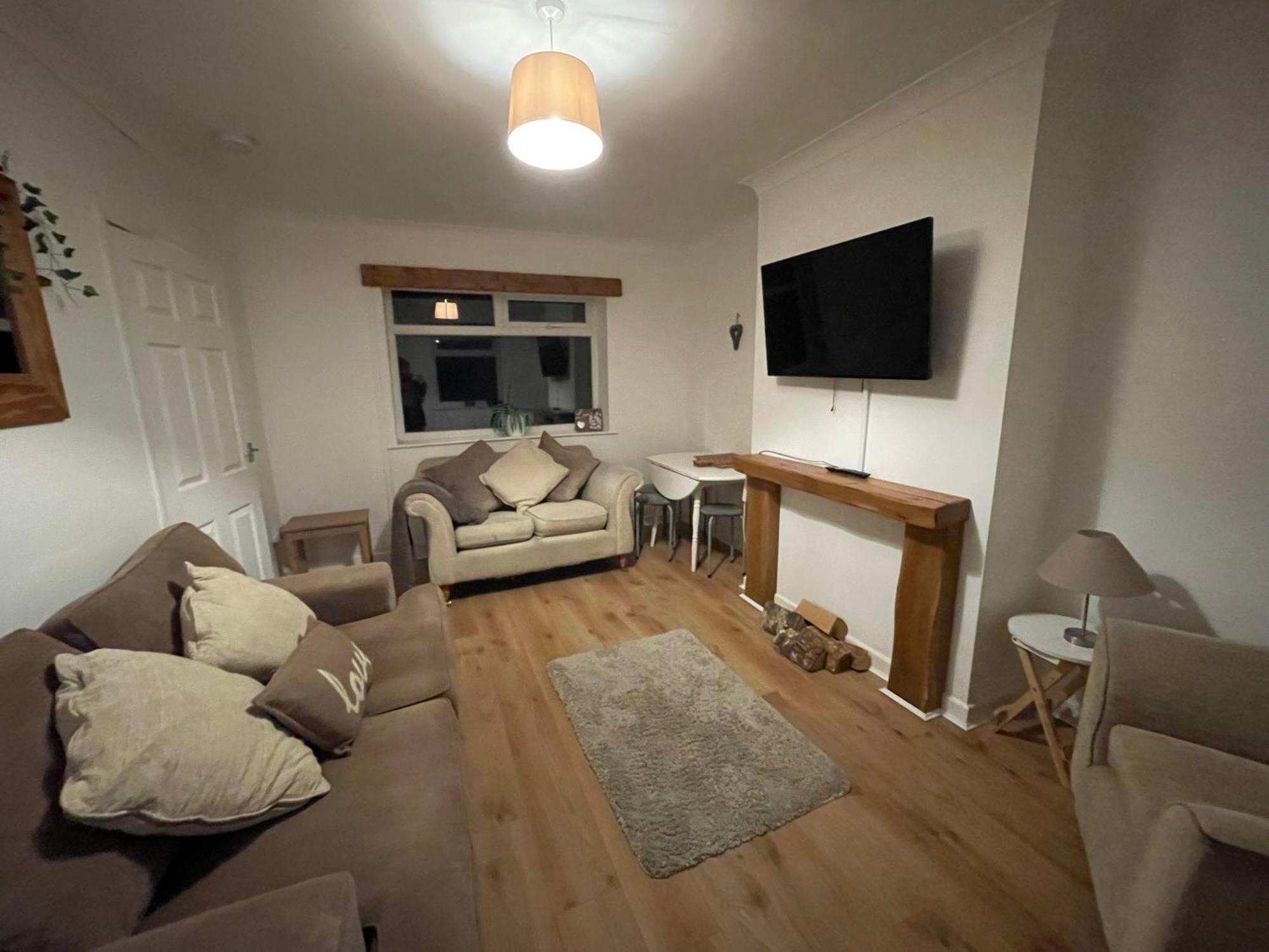 Afan Valley Home - Contractor Accommodation Port Talbot Bagian luar foto