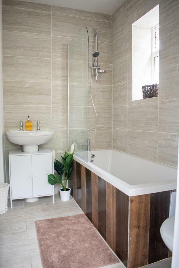 Afan Valley Home - Contractor Accommodation Port Talbot Bagian luar foto
